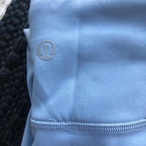 Lululemon Leggings 25” Size 4 with pockets